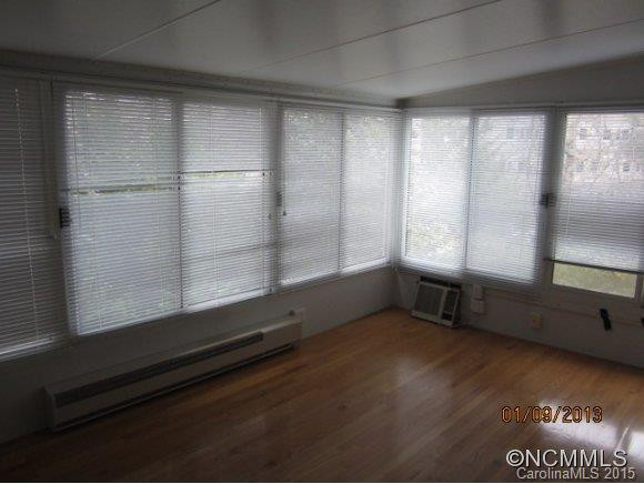 211 Forrestwood Court - Photo 18