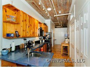 51 COLLEGE STREET #403 - Photo 10