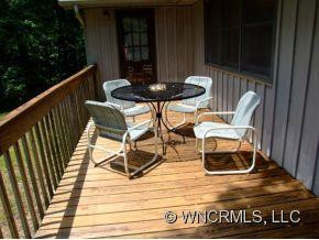 549 TERRACE DRIVE - Photo 4