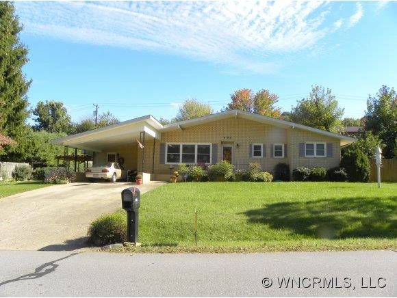 495 SHELTON STREET