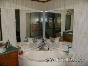 442 Allens Drive - Photo 11