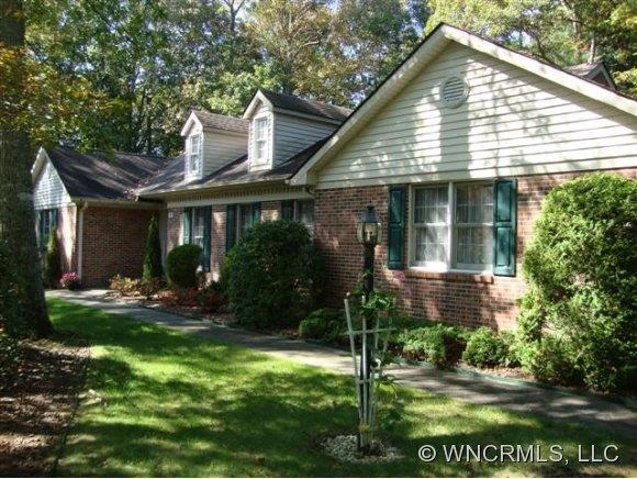 237 Sweetwater Hills Dr
