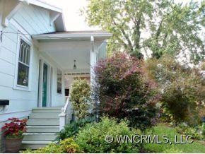 75 FURMAN AVE - Photo 2