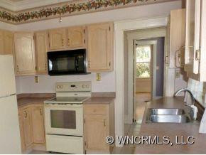 75 FURMAN AVE - Photo 12