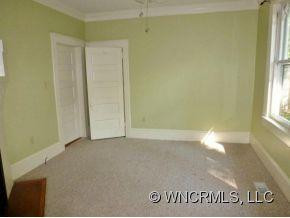 75 FURMAN AVE - Photo 15