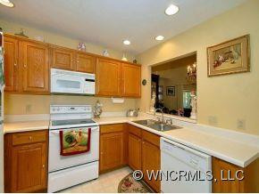 52 STONEBRIDGE DRIVE - Photo 5