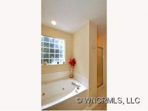 52 STONEBRIDGE DRIVE - Photo 10