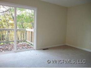 121 PINE HILL DRIVE - Photo 4