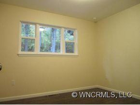 121 PINE HILL DRIVE - Photo 6