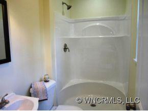 121 PINE HILL DRIVE - Photo 7