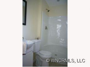 121 PINE HILL DRIVE - Photo 10