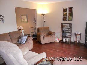 301 Poplar Drive - Photo 2