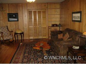 236 Friendly Circle - Photo 7