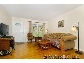 40 Wendover Road - Photo 2
