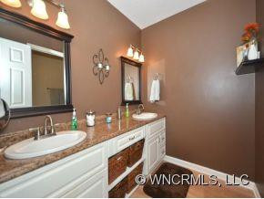 60 ROBERTS RIDGE - Photo 10
