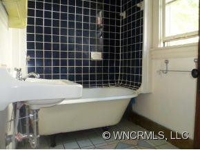 62 Bartlett - Photo 15