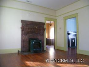 62 Bartlett - Photo 3