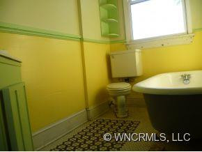 62 Bartlett - Photo 9