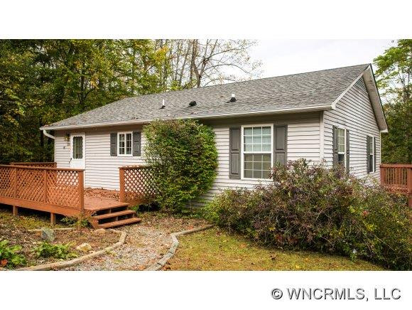 90 Holly Lane