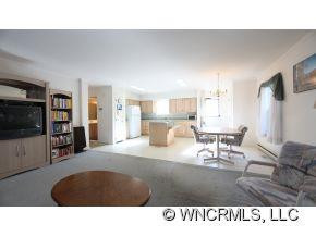 90 Holly Lane - Photo 4