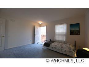 90 Holly Lane - Photo 8
