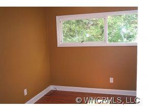 145 Walnut St - Photo 11