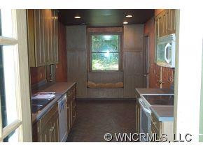 145 Walnut St - Photo 5