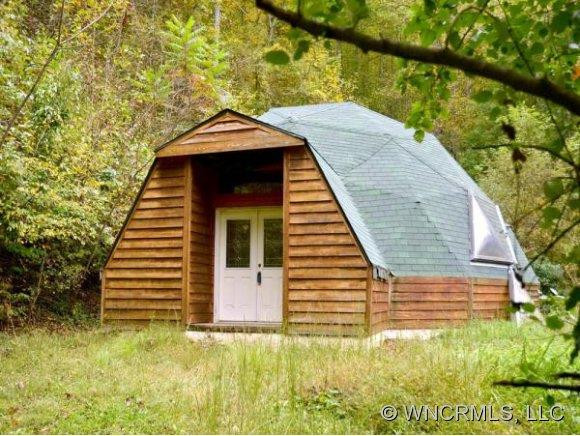 334 MARTIN'S CREEK ROAD