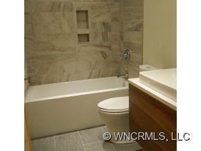 5 Colonial Place - Photo 13