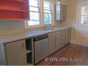 131 Hillside Street - Photo 3