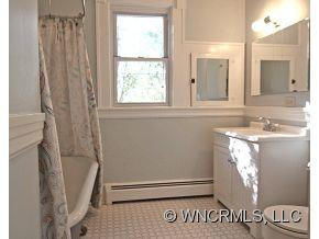 131 Hillside Street - Photo 5