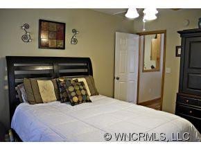 114 LITTLEFIELD DR. - Photo 11