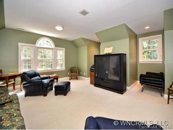 110 Braeside Circle - Photo 16