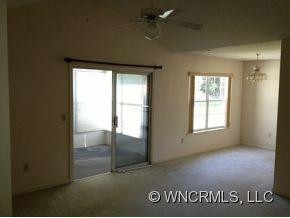 484 N Woodfield Court - Photo 2