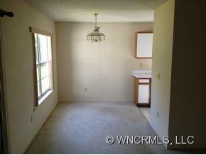 484 N Woodfield Court - Photo 3