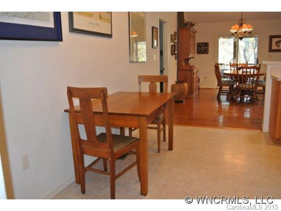 1012 Kanasgowa Drive - Photo 13