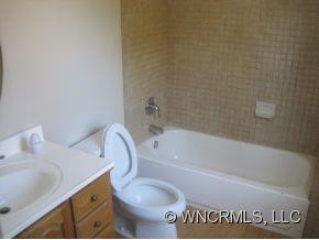  - Photo 11