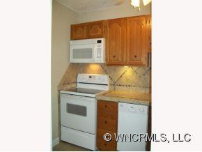 647 TOWN MOUNTAIN UNIT 208 - Photo 3