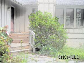 124 Spring Hollow Lane - Photo 2