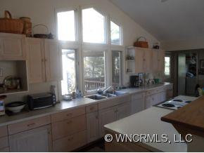 124 Spring Hollow Lane - Photo 4