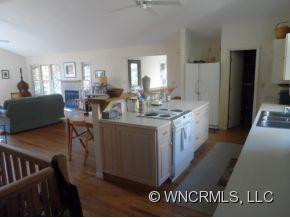 124 Spring Hollow Lane - Photo 5