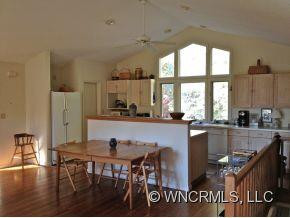 124 Spring Hollow Lane - Photo 6