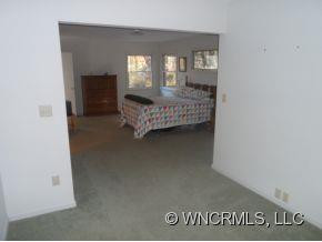 124 Spring Hollow Lane - Photo 8
