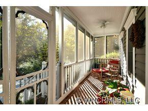 1 Covewood Court - Photo 2