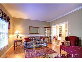 9 Firestone - Photo 6