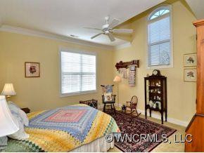 240 Towne Place Drive - Photo 15