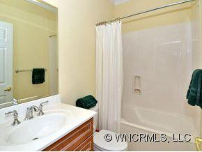 240 Towne Place Drive - Photo 18