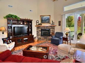 240 Towne Place Drive - Photo 3