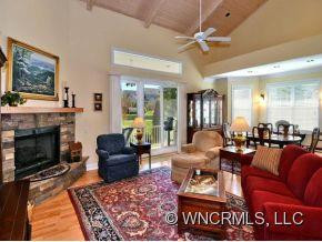 240 Towne Place Drive - Photo 4