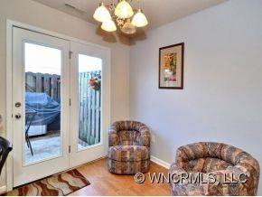 47 LILAC FIELDS WAY - Photo 4